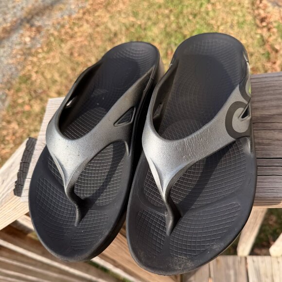OOFOS OOriginal Thong Sandals – Black | M8 - W10 - Picture 4 of 4